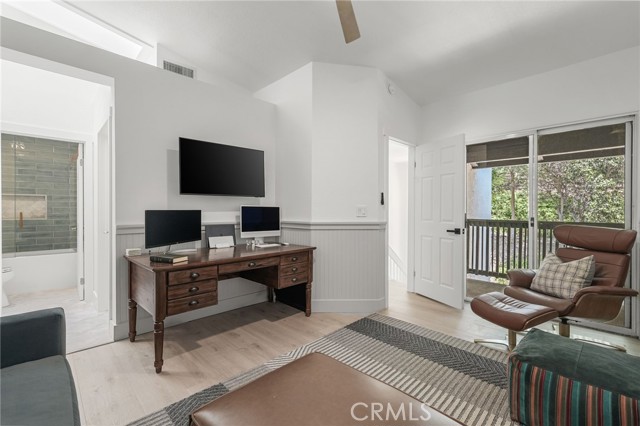 Detail Gallery Image 23 of 37 For 5473 Spanish Oak Ln #G,  Oak Park,  CA 91377 - 2 Beds | 2/1 Baths