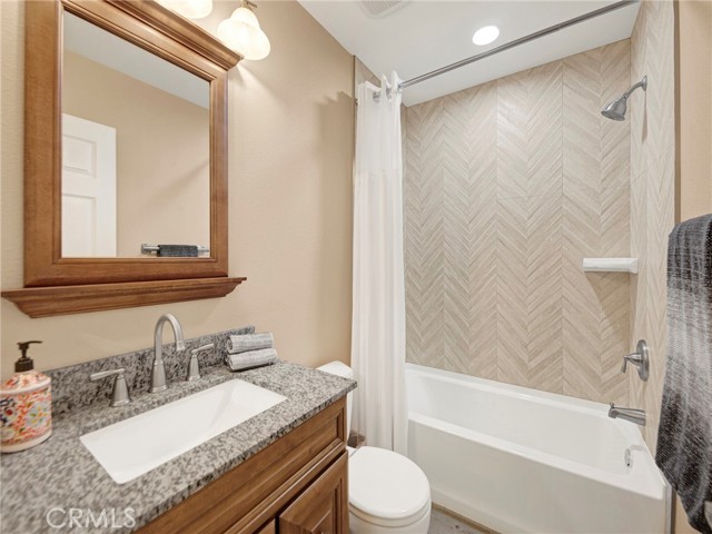 Detail Gallery Image 22 of 30 For 25690 Neblina Ct, Valencia,  CA 91355 - 2 Beds | 2 Baths