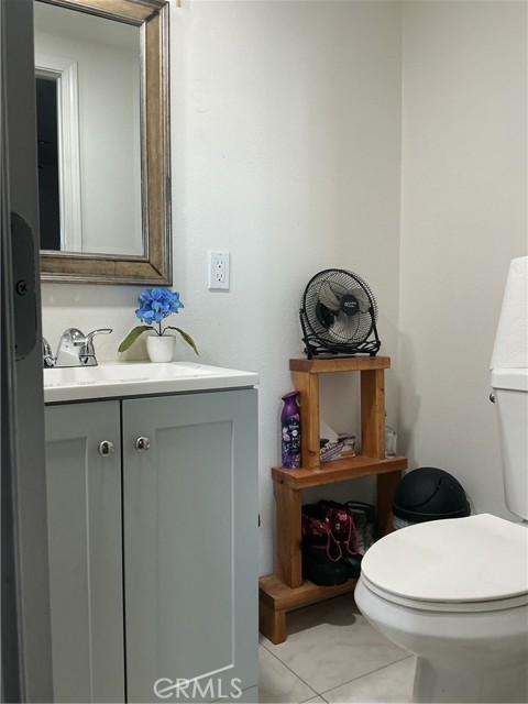 1097 N State St., Hemet CA: https://media.crmls.org/medias/9a7887e8-4ae1-43c5-8fc3-e45c9c8101c8.jpg