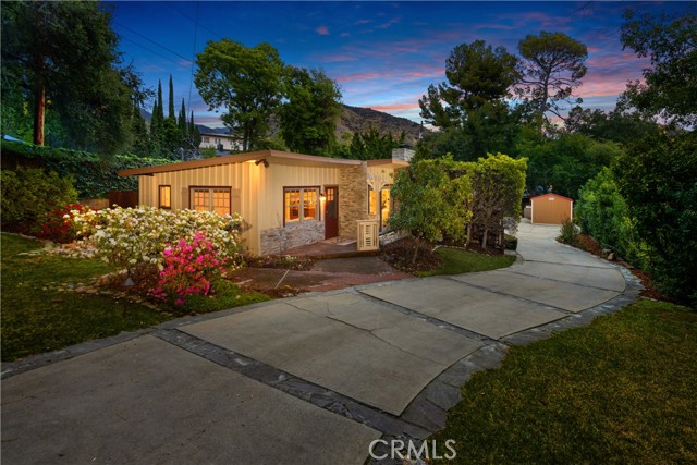 Detail Gallery Image 1 of 1 For 830 Ridgeside Dr, Monrovia,  CA 91016 - 3 Beds | 2 Baths