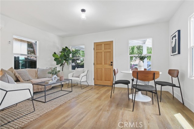 9525 Holmes Avenue, Los Angeles CA: https://media.crmls.org/medias/9a78ccfa-b9b3-4fae-86f9-c2d6e8f9f8d0.jpg