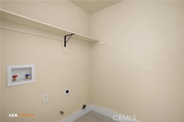 Detail Gallery Image 10 of 26 For 690 Brentwood Dr, Bakersfield,  CA 93306 - 4 Beds | 2 Baths