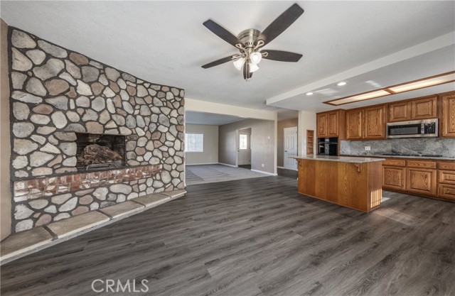 Detail Gallery Image 13 of 42 For 25711 Alto, San Bernardino,  CA 92404 - 3 Beds | 2 Baths