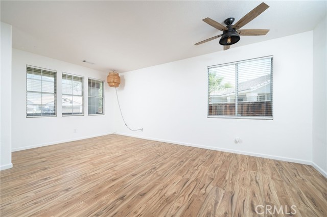 Detail Gallery Image 7 of 47 For 126 Schooner Ct, San Jacinto,  CA 92583 - 4 Beds | 2 Baths