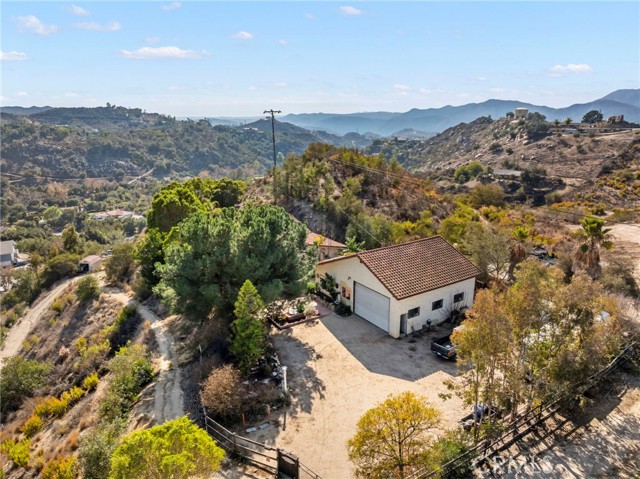 2311 Rose Road, Fallbrook CA: https://media.crmls.org/medias/9a798aad-c2d7-4336-8b8d-7f48c1dbe6a0.jpg