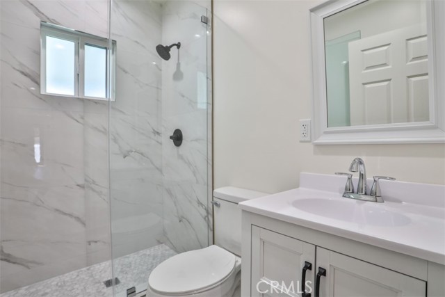 2111 Scott Road, Burbank CA: https://media.crmls.org/medias/9a7c7472-5d22-449f-8969-3a1f41aad7dc.jpg