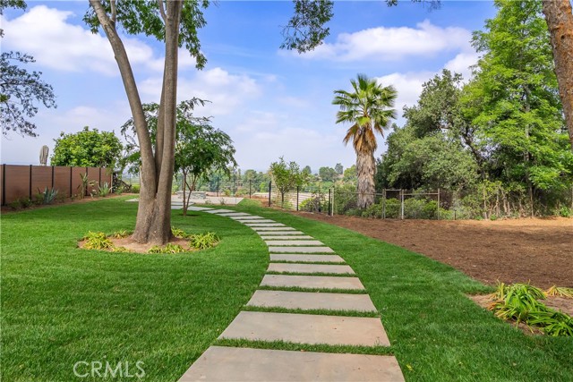 Detail Gallery Image 8 of 67 For 700 Norumbega Dr, Monrovia,  CA 91016 - 3 Beds | 2 Baths