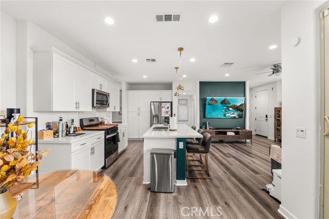 Detail Gallery Image 10 of 39 For 4321 S Cantos Paseo #27,  Ontario,  CA 91761 - 3 Beds | 2/1 Baths