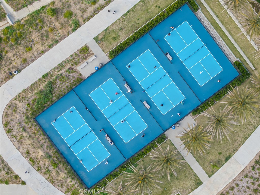 https://media.crmls.org/medias/9a7edddc-e73f-47b0-ae54-19a0c1a97507.jpg?preset=X-Large