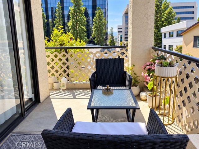 2 Bed Home for Sale in Burbank, California