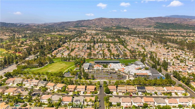 11 Asbury, Irvine CA: https://media.crmls.org/medias/9a8037f3-ddd3-4ffd-8c28-a42f3079c783.jpg