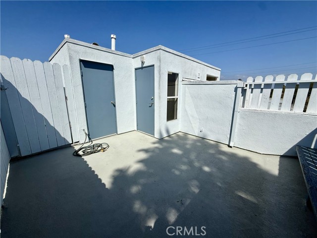 Detail Gallery Image 18 of 19 For 1937 Euclid, Santa Monica,  CA 90404 - 2 Beds | 3/1 Baths