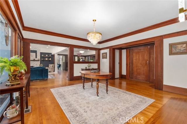 Detail Gallery Image 27 of 75 For 24 W Hilton Ave, Redlands,  CA 92373 - 5 Beds | 4 Baths