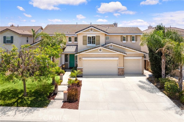14261 Settlers Ridge Court, Eastvale CA: https://media.crmls.org/medias/9a818f24-e3c9-4c34-a42a-55901f630475.jpg