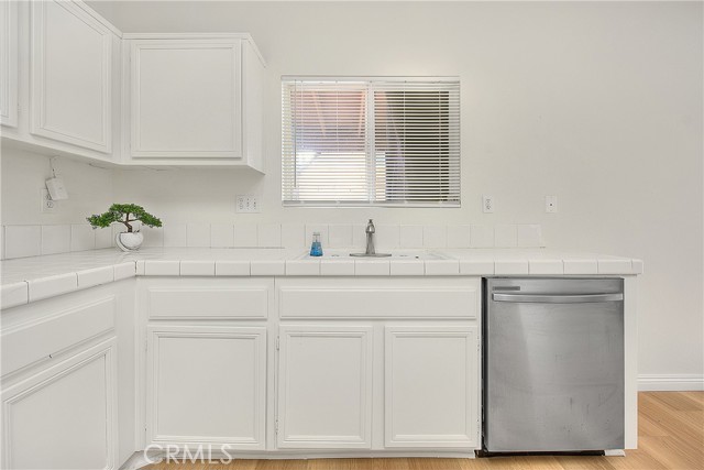 13207 Eastview, Victorville CA: https://media.crmls.org/medias/9a824021-ec5b-40c7-8c72-b19b25101d5d.jpg