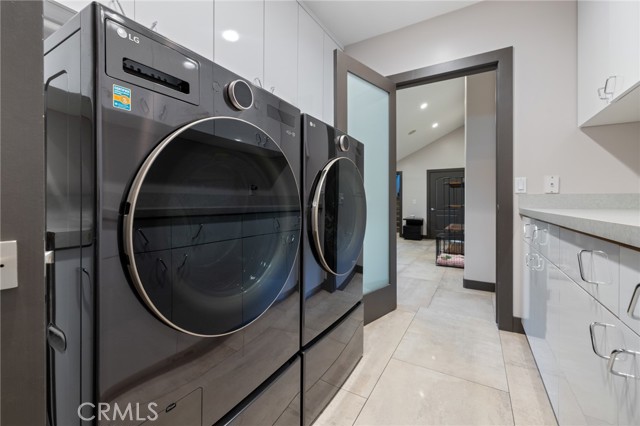 Detail Gallery Image 40 of 75 For 10372 Crawford Canyon Rd, North Tustin,  CA 92705 - 5 Beds | 6/1 Baths