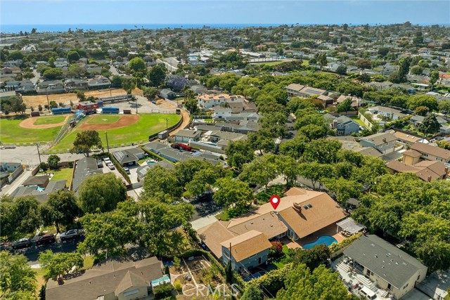 23060 Doris Way, Torrance CA: https://media.crmls.org/medias/9a82c8ea-2ae2-46f5-acda-318b611fd549.jpg