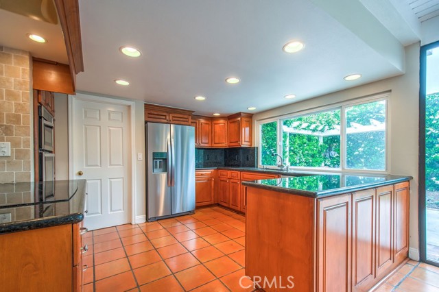 5021 Corkwood Lane, Irvine CA: https://media.crmls.org/medias/9a833c50-b4a1-48e5-8b92-ac1b2a216e1b.jpg
