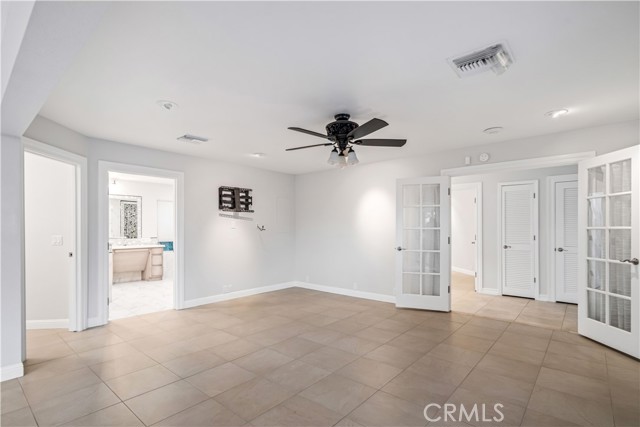 Detail Gallery Image 28 of 74 For 2755 W Avenue, Palmdale,  CA 93551 - 5 Beds | 3/1 Baths