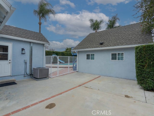10332 Floralita Avenue photo 6