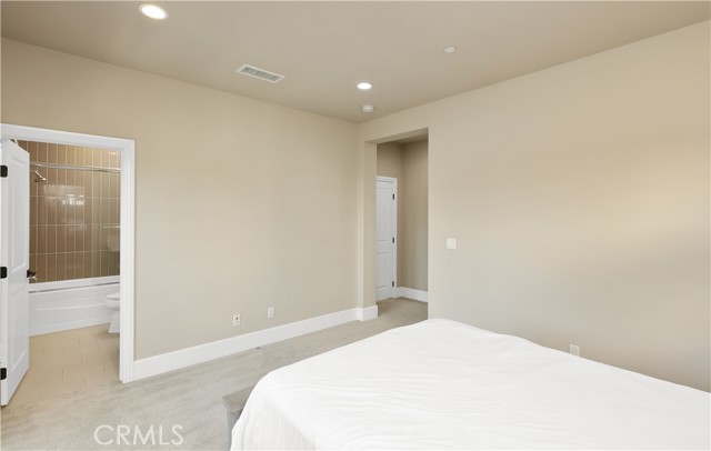 Detail Gallery Image 55 of 61 For 115 Candleglow, Irvine,  CA 92602 - 5 Beds | 5/1 Baths