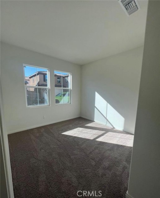3990 E Catalina Street, Ontario CA: https://media.crmls.org/medias/9a85290f-95f0-4ab1-8ea5-1575747ed6d8.jpg