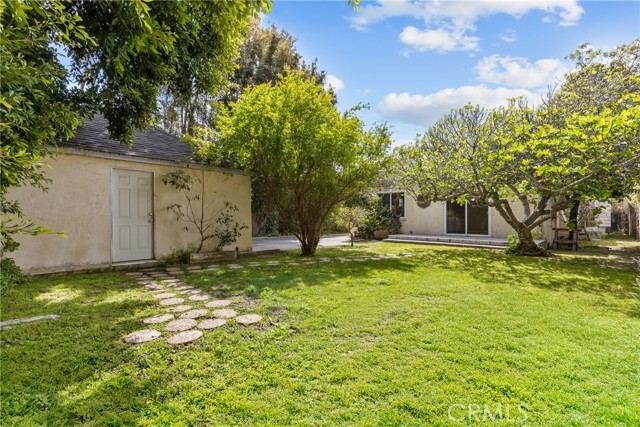 Detail Gallery Image 20 of 28 For 6329 Warner Dr, Los Angeles,  CA 90048 - 3 Beds | 3 Baths
