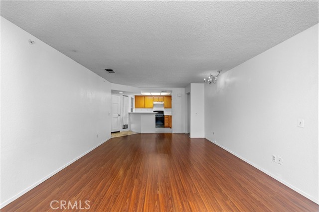 202 Evergreen Court, Azusa CA: https://media.crmls.org/medias/9a85fe19-d54c-4f45-a478-b3729fd8e487.jpg