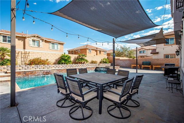 Detail Gallery Image 12 of 40 For 38118 Pioneer Dr, Palmdale,  CA 93552 - 3 Beds | 3 Baths