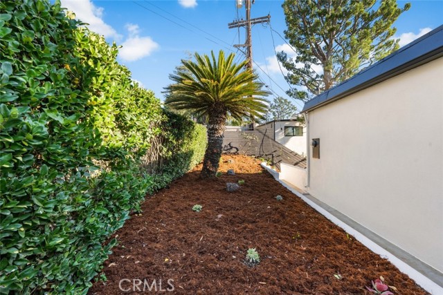 Detail Gallery Image 63 of 75 For 7426 Mulholland Dr, Los Angeles,  CA 90046 - 2 Beds | 2 Baths