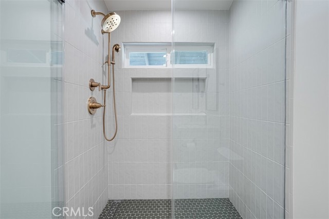 Detail Gallery Image 21 of 30 For 22450 Maycotte Rd, Woodland Hills,  CA 91364 - 3 Beds | 3 Baths