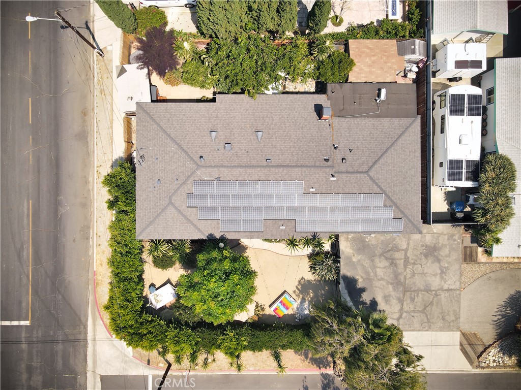 https://media.crmls.org/medias/9a8766be-b10d-4718-bde6-a5c8dfe3967f.jpg?preset=X-Large