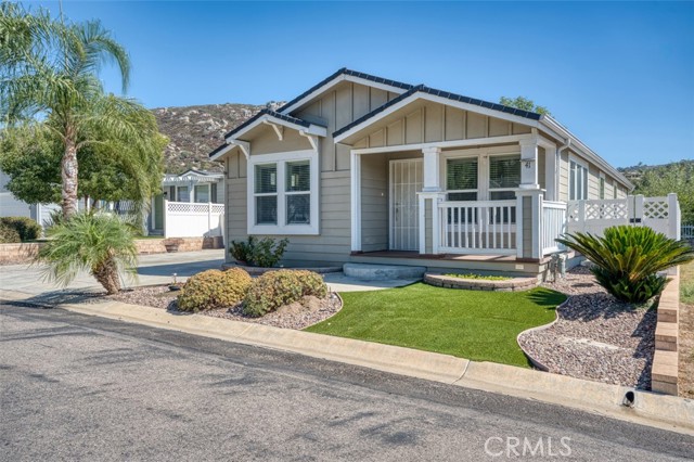 2239 Black Canyon Rd, Ramona CA: https://media.crmls.org/medias/9a8892bb-07e3-4486-a480-d55b1a4865d0.jpg