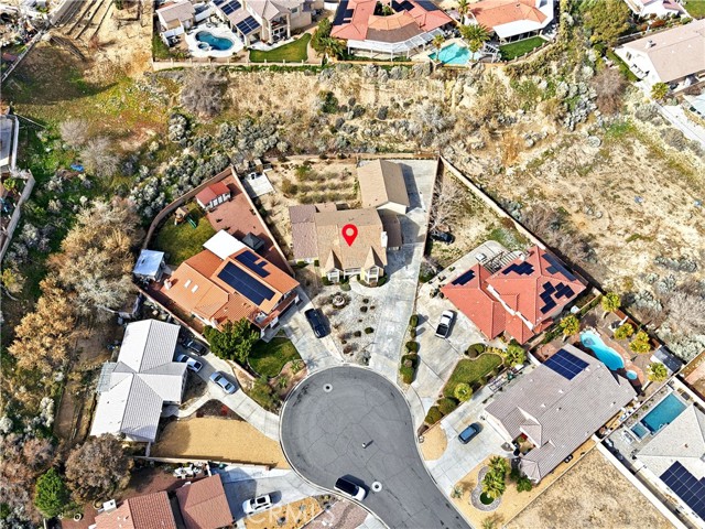 Detail Gallery Image 2 of 29 For 17850 Portside Ln, Victorville,  CA 92395 - 5 Beds | 4 Baths