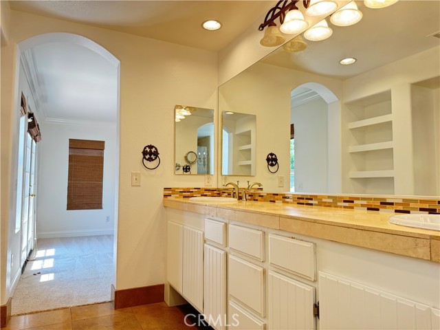 Detail Gallery Image 20 of 32 For 46 Middlebury Ln, Irvine,  CA 92620 - 3 Beds | 2/1 Baths