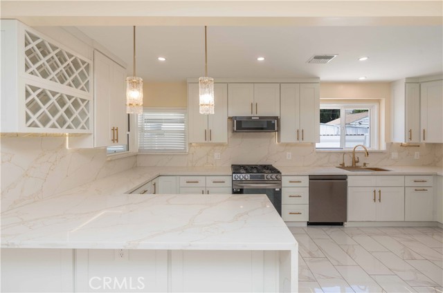 Detail Gallery Image 9 of 44 For 536 Myrtle St, Glendale,  CA 91203 - 2 Beds | 2 Baths