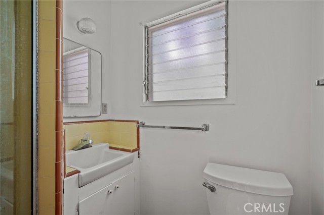 429 1st Street, Manhattan Beach, California 90266, 5 Bedrooms Bedrooms, ,1 BathroomBathrooms,Residential,Sold,1st,PV24022554