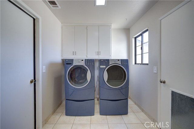 1629 Hillsboro Drive, Santa Maria CA: https://media.crmls.org/medias/9a89e434-17ae-4032-86bc-fe667ef9ac9c.jpg