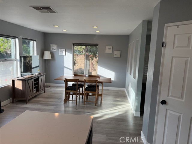 Detail Gallery Image 14 of 25 For 406 E Center, Anaheim,  CA 92805 - 3 Beds | 2/1 Baths