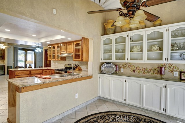 Detail Gallery Image 8 of 25 For 290 W 59th St, San Bernardino,  CA 92407 - 4 Beds | 2 Baths