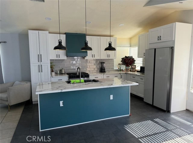 1730 Landsford Street, Lancaster CA: https://media.crmls.org/medias/9a8abb94-ed68-4968-b822-3ef6666ce3d0.jpg