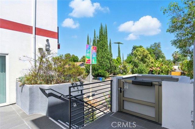 Detail Gallery Image 43 of 43 For 4461 Tujunga Ave #102,  Studio City,  CA 91602 - 3 Beds | 2/1 Baths