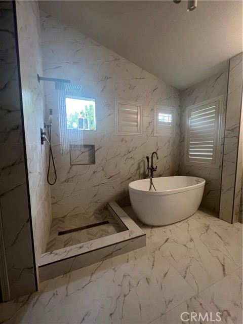 Detail Gallery Image 13 of 20 For 11105 Means, Tustin,  CA 92782 - 4 Beds | 3/1 Baths