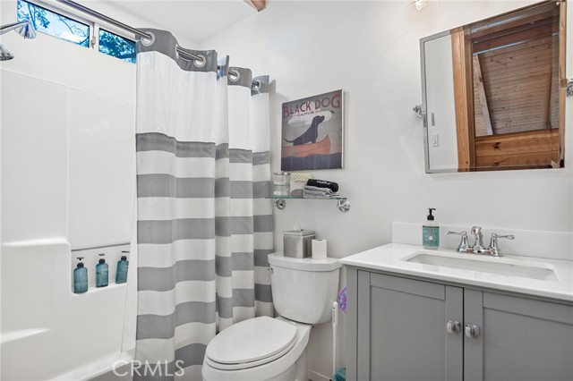 33003 Juniper Lane, Green Valley Lake CA: https://media.crmls.org/medias/9a8bcbbb-e87f-4a3f-a2f8-cebd7d9b7609.jpg