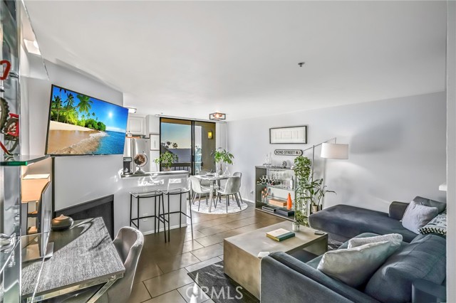 Detail Gallery Image 1 of 1 For 7320 Hawthorn Ave #315,  Los Angeles,  CA 90046 - 1 Beds | 1 Baths