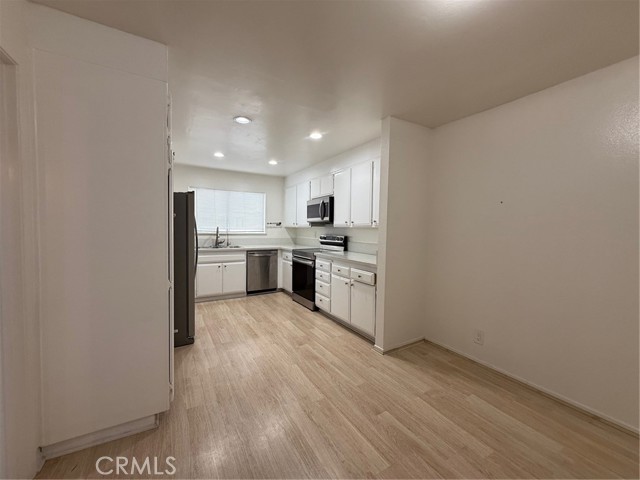 Detail Gallery Image 8 of 16 For 28207 Ridgethorne, Rancho Palos Verdes,  CA 90275 - 3 Beds | 2/1 Baths