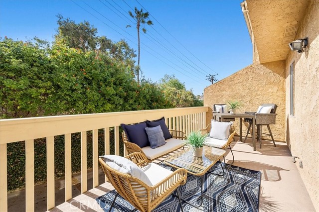 2000 Mathews Avenue, Redondo Beach, California 90278, 2 Bedrooms Bedrooms, ,2 BathroomsBathrooms,Residential,Sold,Mathews,SB22083449