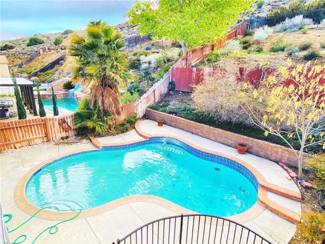 Detail Gallery Image 33 of 38 For 39221 Beacon Ln, Palmdale,  CA 93551 - 5 Beds | 3 Baths