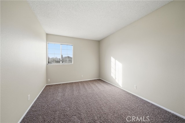 Detail Gallery Image 22 of 38 For 3621 Apollo, Palmdale,  CA 93550 - 3 Beds | 2/1 Baths