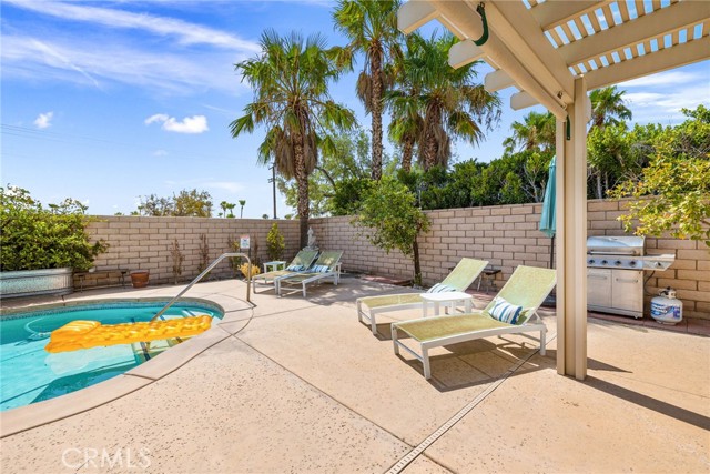 Detail Gallery Image 12 of 45 For 2312 Shannon Way, Palm Springs,  CA 92262 - 4 Beds | 2 Baths